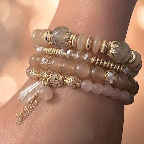 4pcs/Set Bohemian Style Beads Multilayer Stacking Stretch Bracelet. - Picture 2 of 5